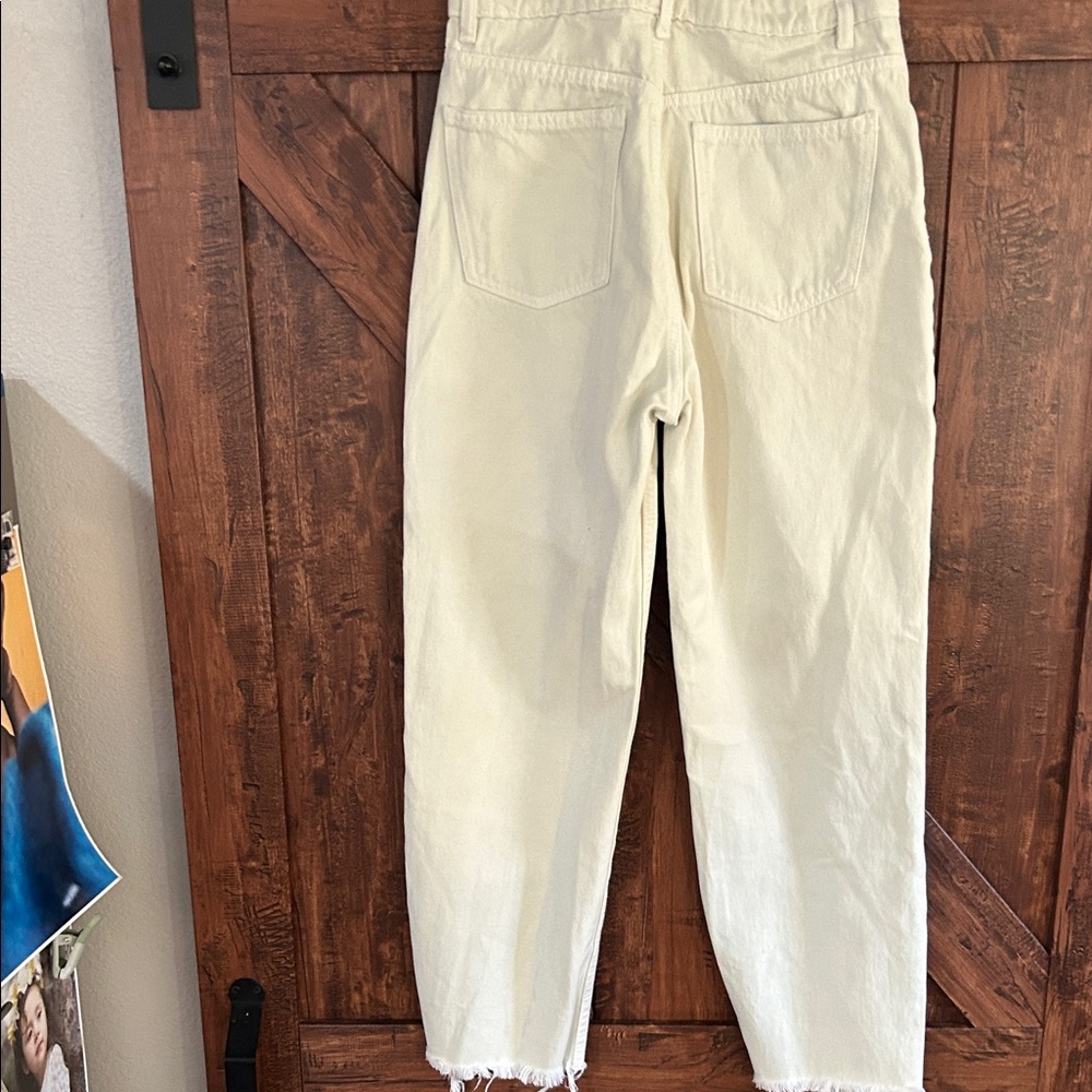 Zara Off-White High-Waist Straight Jeans